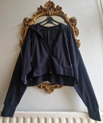 Als nieuw! BLACK by K&M zwart super wijd vestje met capuchon beschikbaar voor biedingen