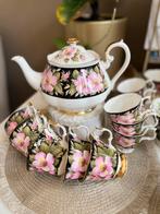 Royal Albert , Provinciale Flowers: Theepot Alberta Rose, Antiek en Kunst, Ophalen of Verzenden