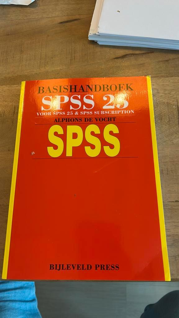 Alphons de Vocht - Basishandboek SPSS 25, Boeken, Informatica en Computer, Zo goed als nieuw, Ophalen of Verzenden