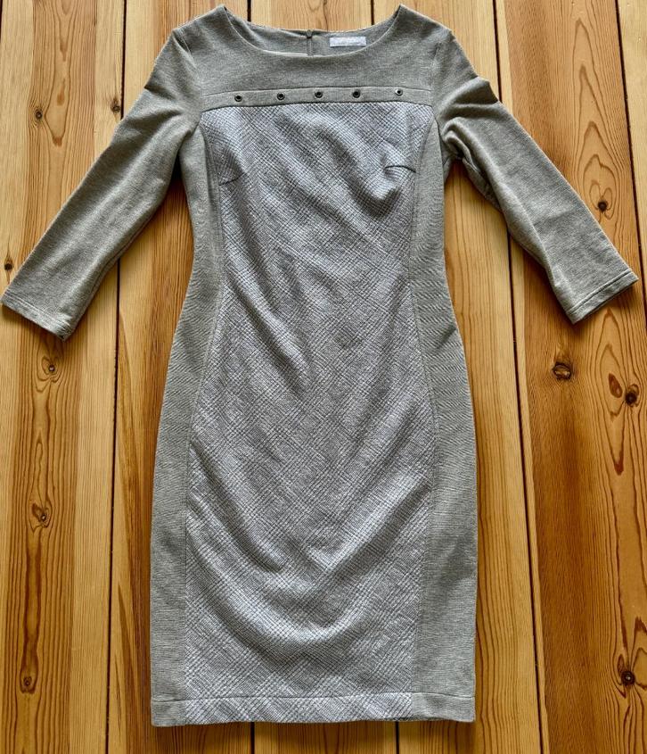 Jurk Airfield - Grijs - Small / Maat 36, Kleding | Dames, Jurken, Zo goed als nieuw, Maat 36 (S), Grijs, Boven de knie, Ophalen of Verzenden