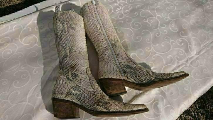 Dameslaarzen slangenleer cobra python leder leer kuitlaarzen, Kleding | Dames, Schoenen, Zo goed als nieuw, Hoge laarzen, Zwart
