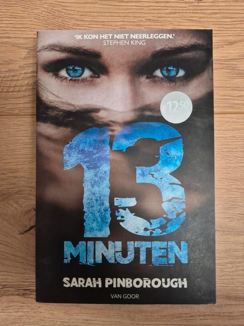 Sarah Pinborough - 13 minuten, Boeken, Thrillers, Zo goed als nieuw, Nederland, Ophalen of Verzenden
