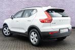Volvo XC40 T2 Automaat Momentum Core | Navigatie | Smartphon, 12 maanden, Euro 6, Leder en Stof, Wit