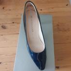 Stijlvolle blauwe lakleren Peter Kaiser pumps 37,5, Kleding | Dames, Schoenen, Blauw, Ophalen of Verzenden, Zo goed als nieuw