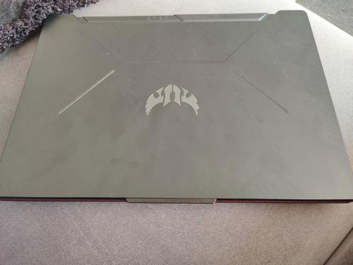 ASUS TUF Gaming F15 - Gaming Laptop met Gratis laptop stand, Computers en Software, Windows Laptops, Gebruikt, 15 inch, SSD, Qwerty