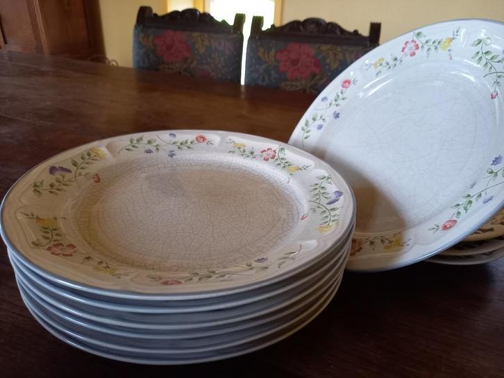 Dinerborden / platte borden, 7 stuks, 27 cm, Huis en Inrichting, Keuken | Servies, Gebruikt, Bord(en), Overige stijlen, Porselein