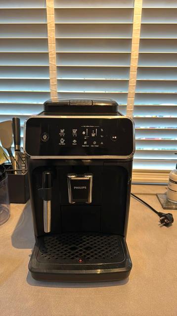 PHILIPS Series 2200 Zwart Volautomatische espressomachine beschikbaar voor biedingen