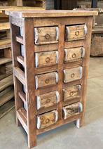 UNIEK LADEKASTJE MET AUTHENTIEKE STEENMALLEN, Huis en Inrichting, Kasten | Ladekasten, Ophalen, Bv, 1 of 2 laden, Minder dan 100 cm