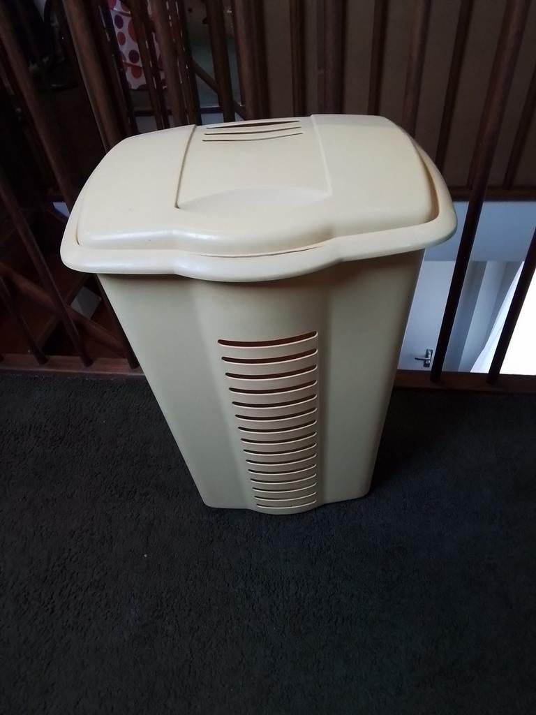 Wasmand kunststof plastic 4 euro, Ophalen of Verzenden, Gebruikt