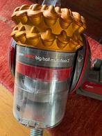 Dyson stofzuiger, Witgoed en Apparatuur, Stofzuigers, Ophalen, Gebruikt, Stofzuiger, Reservoir