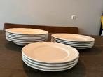 Borden Ikea wit 15 klein, diep en groot servies, Ophalen, Zo goed als nieuw, Bord(en), Overige stijlen