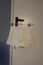 Witte Amisu Shorts Maat 32, Kort, Wit, Ophalen of Verzenden, Zo goed als nieuw