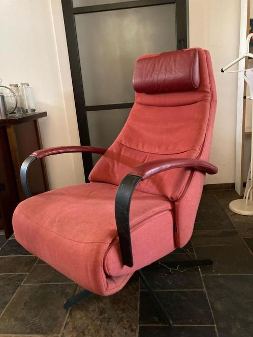 sta op relaxstoel model Umberto, Huis en Inrichting, Fauteuils, Gebruikt, Kunststof, Leer, Stof, 50 tot 75 cm, Minder dan 75 cm