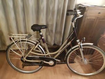 batavus 7 speed geveerd beschikbaar voor biedingen