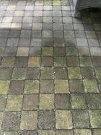 Gratis af te halen: 16 m² betonklinkers / sierbestrating, Tuin en Terras, Tegels en Klinkers, Ophalen, Gebruikt, Klinkers, 10 m² of meer