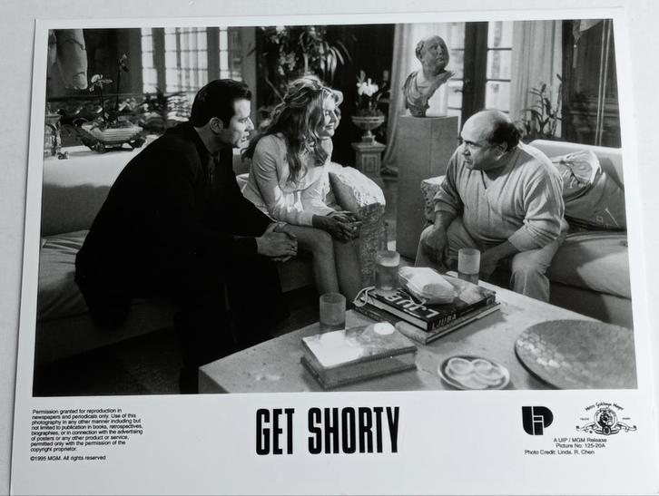 Get Shorty Foto - John Travolta, Rene Russo en Danny DeVito., Verzamelen, Foto's en Prenten, Zo goed als nieuw, Foto, Overige onderwerpen
