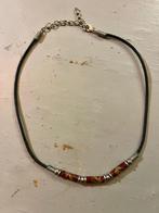 Vintage leren veter ketting bruine bewerkte glaskralen boho, Overige materialen, Verstelbaar, Bruin, Ophalen of Verzenden