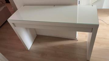 Mooie malm kaptafel