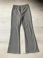 zwart/witte flared broek (Hema) 146/152, Kinderen en Baby's, Kinderkleding | Maat 146, Broek, Meisje, Ophalen of Verzenden, Zo goed als nieuw