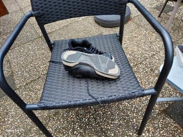 Orginele  MERK SNEAKERS beschikbaar voor biedingen