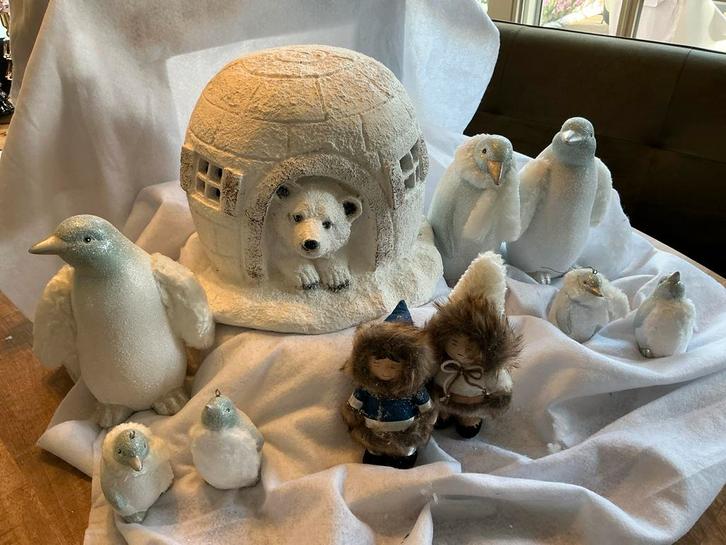 Winterdecoratie: Iglo, Pinguïns & Eskimo's - Zo goed als nie, Diversen, Kerst, Zo goed als nieuw, Ophalen of Verzenden