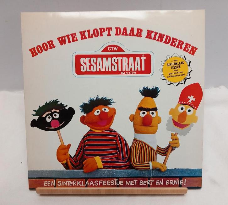 Bert & Ernie – Hoor Wie Klopt Daar Kinderen..., Cd's en Dvd's, Vinyl | Kinderen en Jeugd, Zo goed als nieuw, Verhaal of Sprookje
