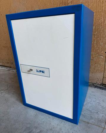 60 cm hoog. Veilige Lips kluis met 6 slotpennen! beschikbaar voor biedingen