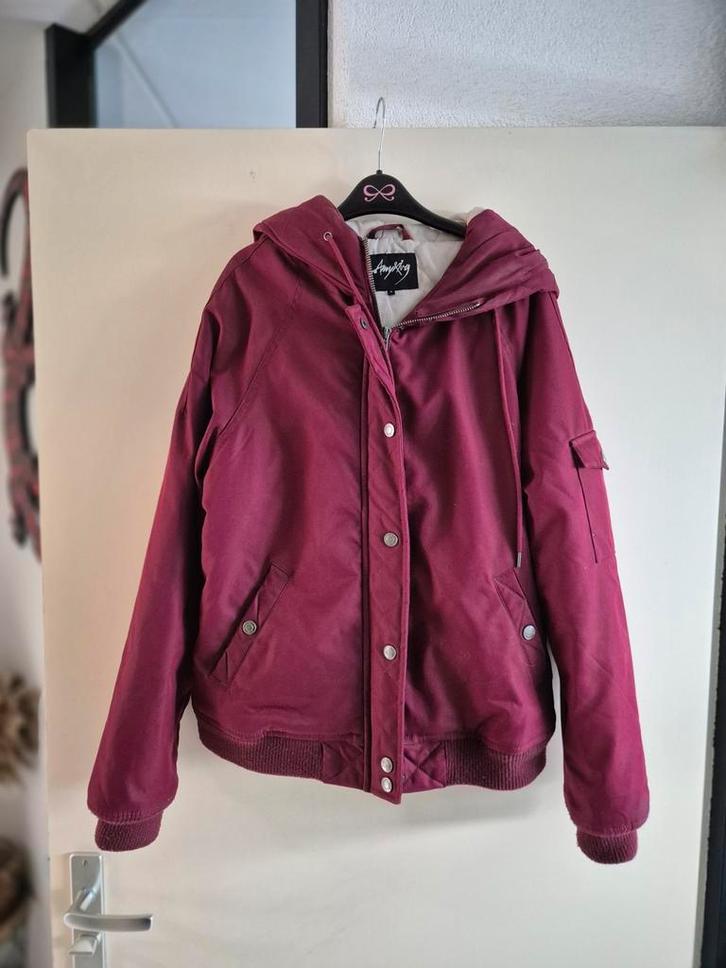 Amy & Ivy Bordeaux Jas - Maat M, Kleding | Dames, Jassen | Zomer, Gedragen, Maat 38/40 (M), Rood, Ophalen of Verzenden