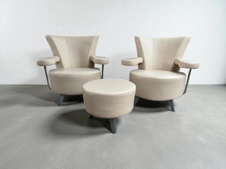 2 lederen fauteuils met hocker, Huis en Inrichting, Fauteuils, Zo goed als nieuw, 50 tot 75 cm, Ophalen of Verzenden