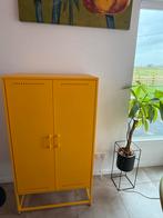 Gele metalen kast met legplanken, Huis en Inrichting, Kasten | Lockerkasten, Ophalen, Zo goed als nieuw