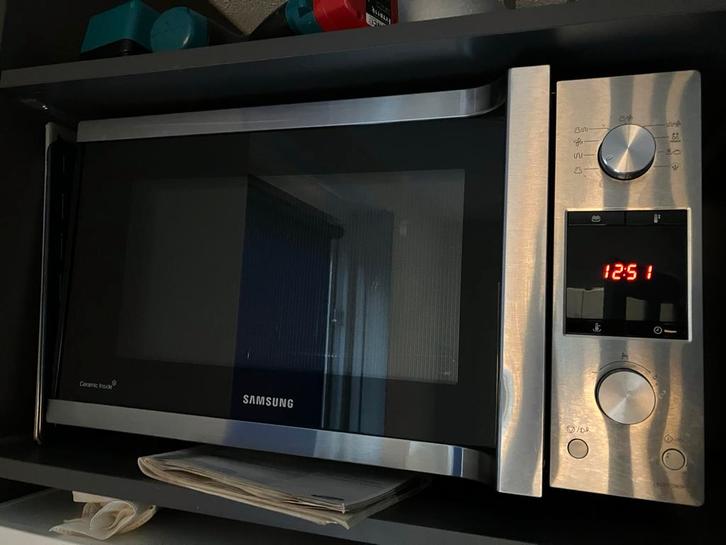 Vrijstaande combimagnetron Samsung 45liter, Witgoed en Apparatuur, Magnetrons, Gebruikt, Vrijstaand, Combimagnetron, 45 tot 60 cm