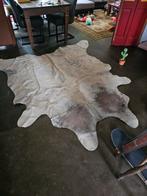 Koehuid, koeievel, Ophalen, Zo goed als nieuw, Rechthoekig, 200 cm of meer