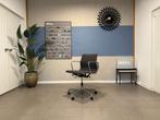Vitra | Eames | EA 117 | Grijs Hopsak | Aluminium | 1x, Huis en Inrichting, Bureaustoelen, Vitra, Gebruikt, Ophalen of Verzenden