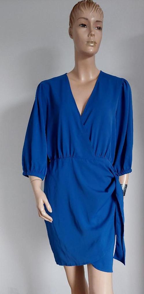 Loavies jurk met overslag in maat M Zgan!, Kleding | Dames, Jurken, Zo goed als nieuw, Maat 38/40 (M), Blauw, Knielengte, Verzenden