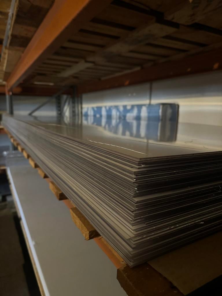 Nieuwe plexiglas platen glashelder en wit 2mm, 4mm, 5mm, Doe-het-zelf en Verbouw, Platen en Panelen, Ophalen, Nieuw