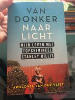 Van Donker Naar Licht - Apolonia van der Vliet, Ophalen of Verzenden, Gelezen, Overige