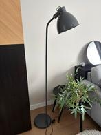 Staande grijze lamp, Huis en Inrichting, Lampen | Vloerlampen, Ophalen, Zo goed als nieuw, Metaal, 150 tot 200 cm