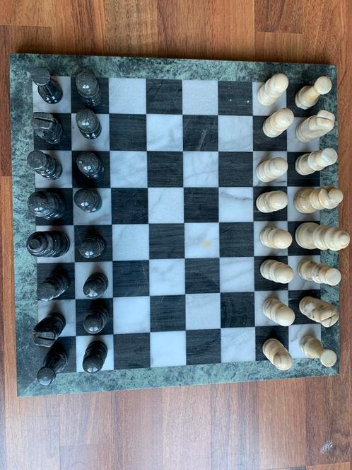 Stenen schaakbord met stukken, Hobby en Vrije tijd, Overige Hobby en Vrije tijd, Gebruikt, Ophalen