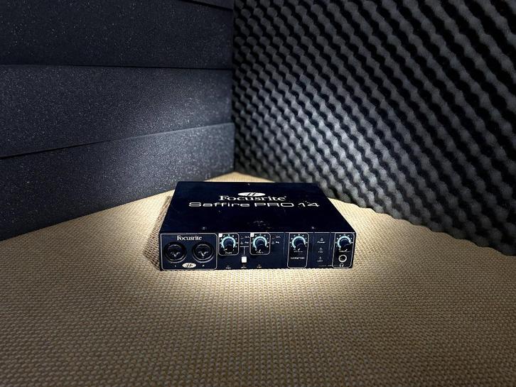 Focusrite saffire pro 14, Muziek en Instrumenten, Midi-apparatuur, Zo goed als nieuw, Ophalen of Verzenden