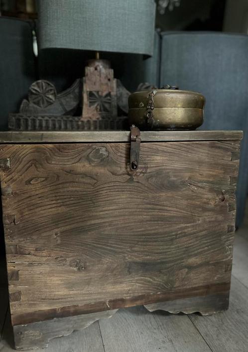 Oude Chinese boeren kist bijzettafel sober sleets oosters, Antiek en Kunst, Curiosa en Brocante, Ophalen
