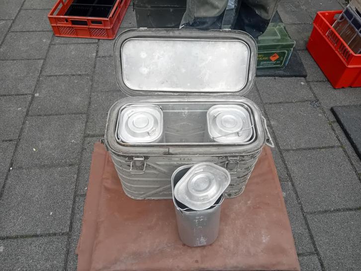 Alu Militaire koelbox  Jaren 40/50, Verzamelen, Militaria | Algemeen, Landmacht, Overige typen, Overige gebieden, Ophalen