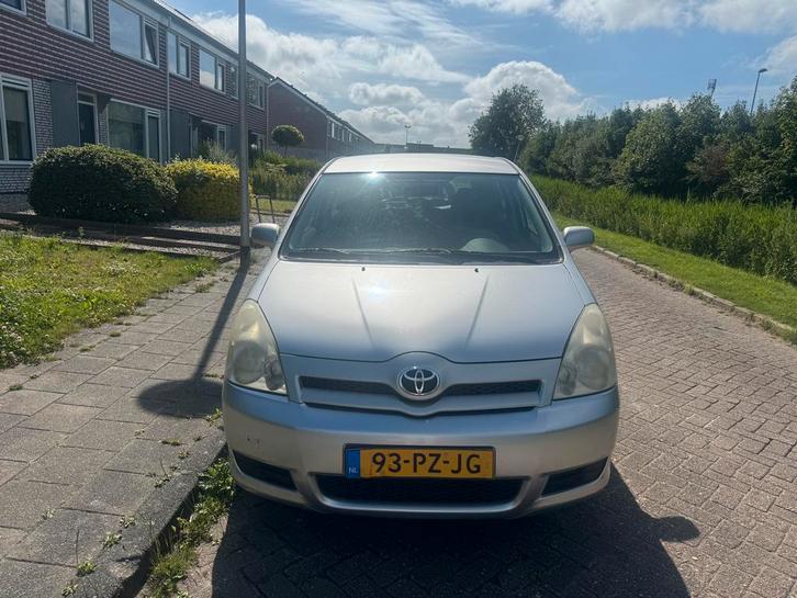 Toyota Corolla Verso 1.8 Vvt-i Linea Terra 7P 2005 Grijs, Auto's, Toyota, Particulier, Corolla Verso, Benzine, C, MPV, Handgeschakeld