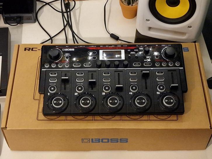 Boss RC-505mkII loopstation NIEUWSTAAT in originele doos, Muziek en Instrumenten, Effecten, Zo goed als nieuw, Ophalen