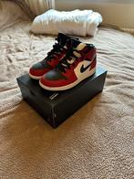 Jordan 1 Mid Chicago Black Toe (GS) - Maat 40, Nieuw, Jordan / Nike, Ophalen of Verzenden, Rood