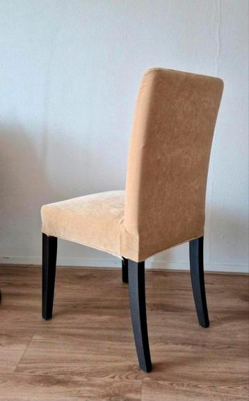4 Henriksdal stoelen met gele velours hoezen beschikbaar voor biedingen