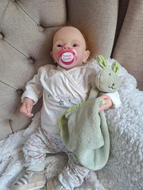 Heel lief reborn baby met down syndroom, Verzamelen, Poppen, Zo goed als nieuw, Babypop, Levensecht of Reborn, Ophalen of Verzenden