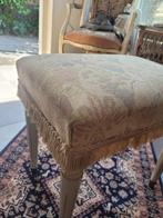 Vintage romantisch voetenbankje, Antiek en Kunst, Curiosa en Brocante, Ophalen of Verzenden