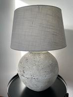 Tafellamp Betonlook met Stoffen Kap, Ophalen, Zo goed als nieuw, Stof, Minder dan 50 cm