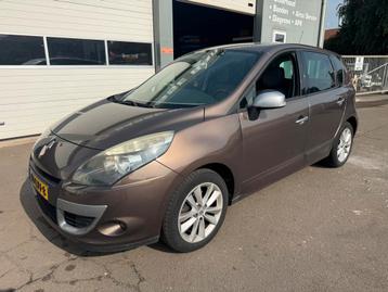 Renault Scénic 1.4 TCE 96KW 2010 Bruin beschikbaar voor biedingen