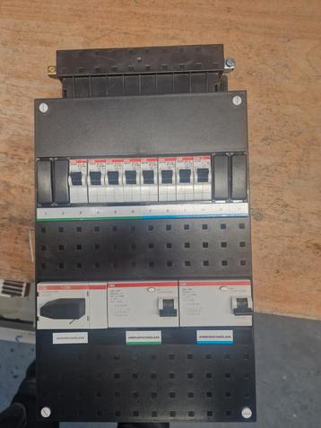 ABB 3-fasen groepenkast beschikbaar voor biedingen
